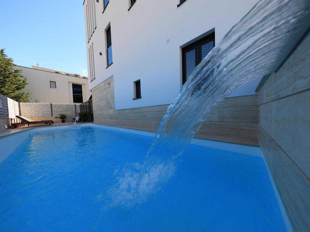 Adastra Apartments Maslenica Ngoại thất bức ảnh