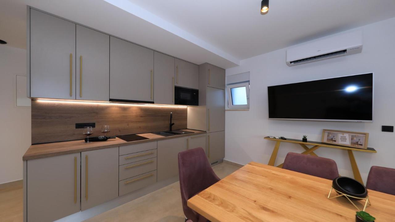 Adastra Apartments Maslenica Ngoại thất bức ảnh