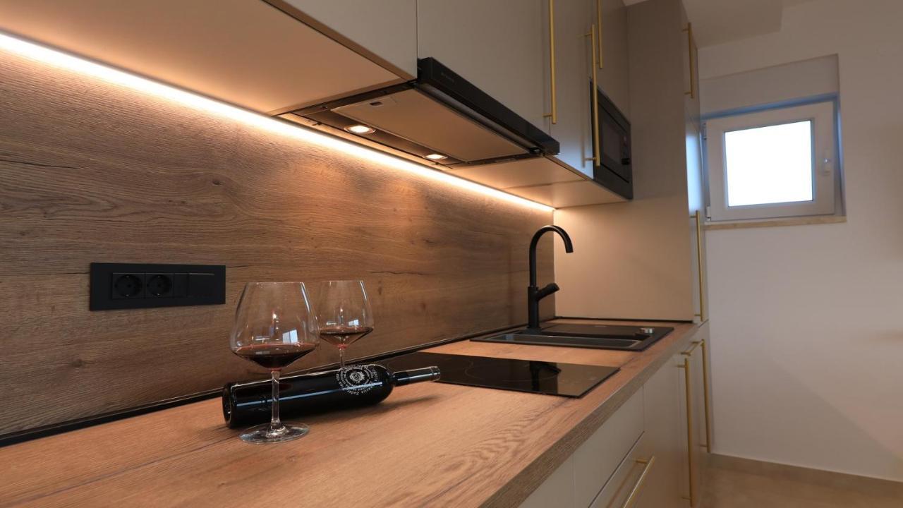 Adastra Apartments Maslenica Ngoại thất bức ảnh