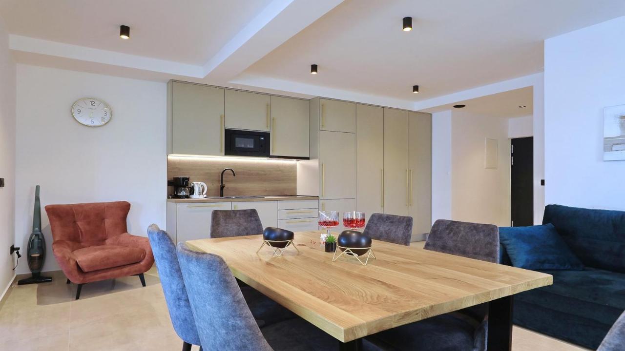Adastra Apartments Maslenica Ngoại thất bức ảnh