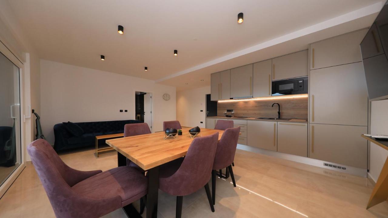 Adastra Apartments Maslenica Ngoại thất bức ảnh
