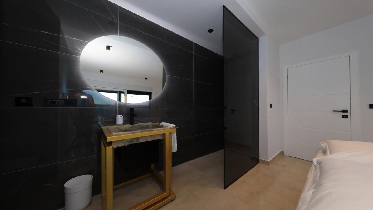 Adastra Apartments Maslenica Ngoại thất bức ảnh