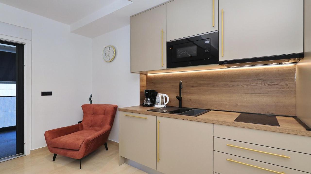 Adastra Apartments Maslenica Ngoại thất bức ảnh